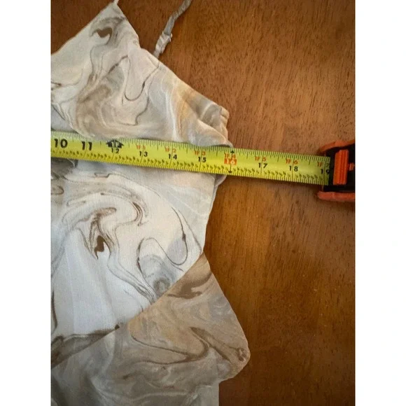 Blu Pepper Women's Marble Print Ruffle Midi Dress Tan Cream V-Neck Size M - Picture 6 of 8